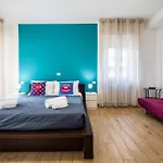 Apartment Pop Duplex